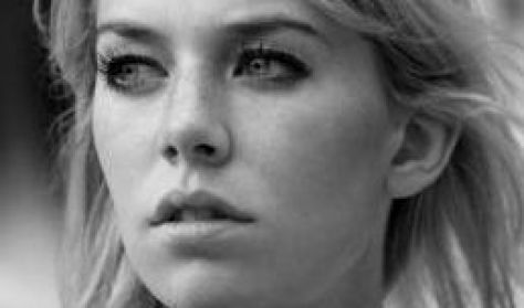 Vanessa Kirby