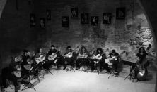 Μελωδίες χωρίς σύνορα - Acordes Guitar Ensemble