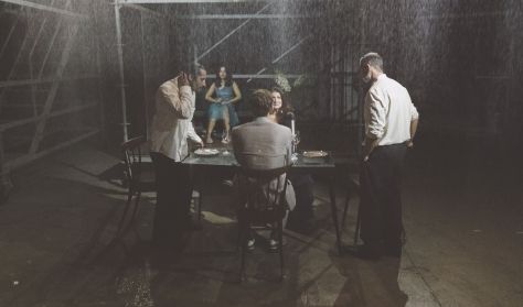 O γυάλινος κόσμος